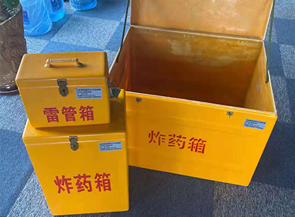 洛隆雷管箱外观设计的功能性与行业应用趋势